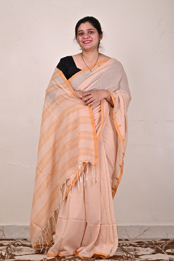 Rose beige Handwoven cotton jamdani saree