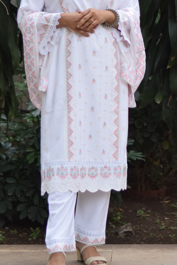 Straight kurta set with dupatta | kurta set with embroidery work | kurta set with dupatta for office 