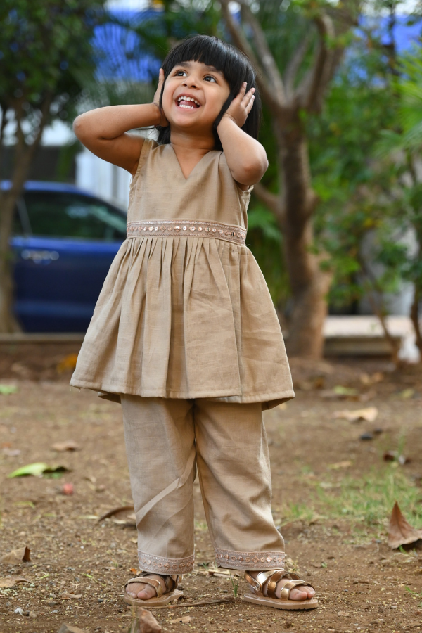 A-line short kurti with straight pant | kurti with straight pant | designer kurti and pant for kids 